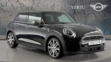 MINI Hatchback 1.5 Cooper Exclusive 5dr Petrol Hatchback